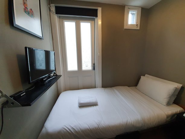 Imagen de la habitación del Hotel Ebury House. Foto 7