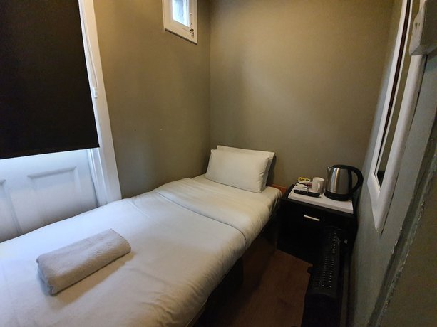 Imagen de la habitación del Hotel Ebury House. Foto 12