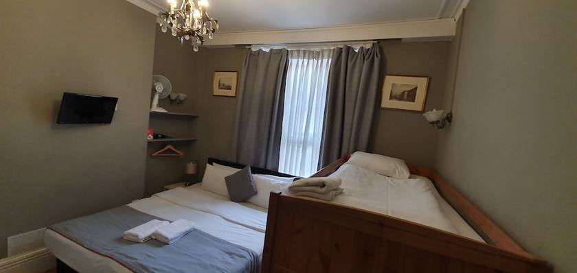 Imagen de la habitación del Hotel Ebury House. Foto 16