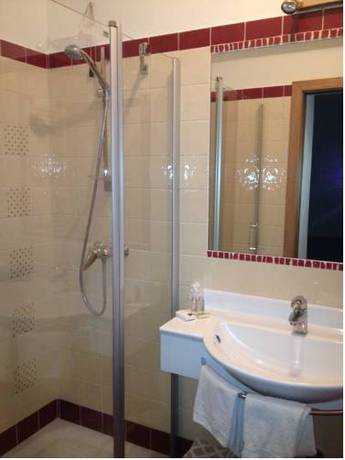 Imagen de la habitación del Hotel Eccher. Foto 5