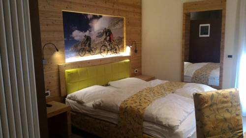 Imagen de la habitación del Hotel Eccher. Foto 7