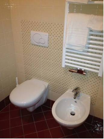 Imagen de la habitación del Hotel Eccher. Foto 9