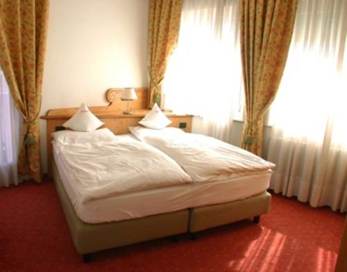 Imagen de la habitación del Hotel Eccher. Foto 12