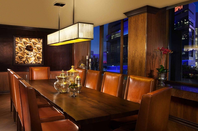 Imagen de los interiores del Hotel E-central Downtown Los Angeles. Foto 6