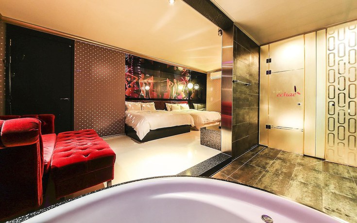 Imagen de la habitación del Hotel Echae. Foto 9