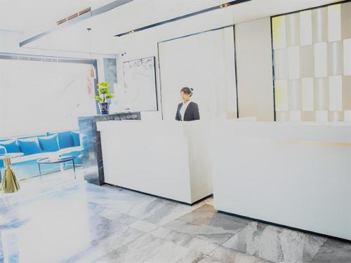 Imagen general del Hotel Echarm Lhasa Potala Palace Plaza. Foto 3