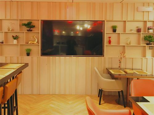 Imagen general del Hotel Echarm Lhasa Potala Palace Plaza. Foto 8