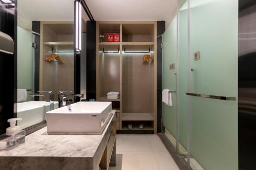 Imagen general del Hotel Echarm Wuhan Guanggu Biology City. Foto 2