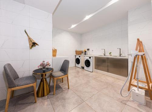 Imagen general del Hotel Echarm Wuhan Jiefang Park Zhaojiajiao Metro Station. Foto 4