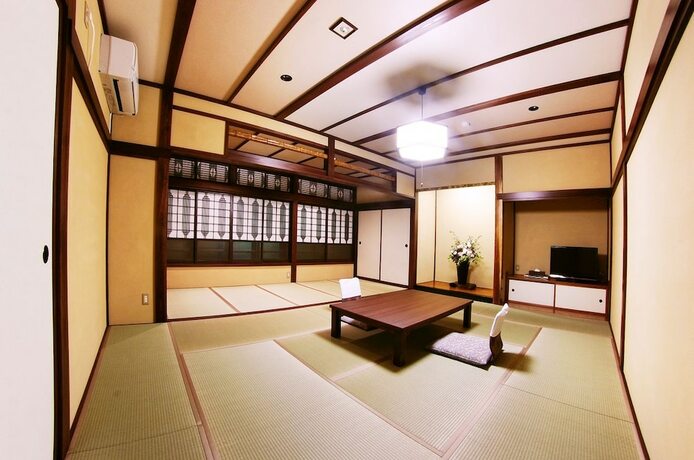 Imagen de la habitación del Hotel Echigo Tanaka Onsen Shinanosou. Foto 30