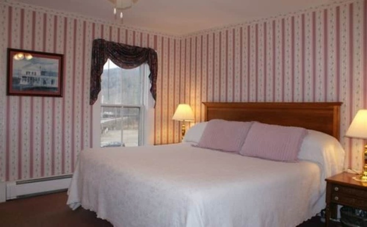 Imagen general del Hotel Echo Lake Inn. Foto 2