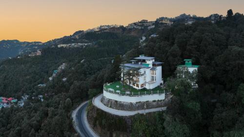 Imagen general del Hotel Echor Baris Resort Mussoorie. Foto 14