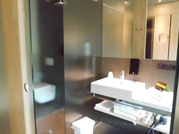 Imagen de la habitación del Hotel Ecluse. Foto 11