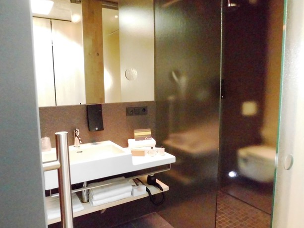 Imagen de la habitación del Hotel Ecluse. Foto 17