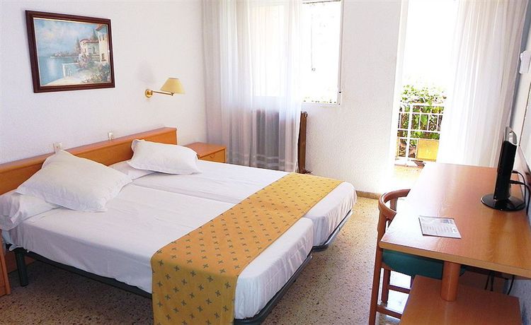 Imagen de la habitación del Hotel Eco Avenida. Foto 6