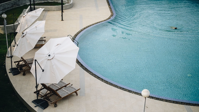 Imagen de la piscina del Hotel Eco By Thammasat. Foto 16