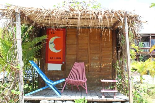 Imagen de la habitación del Hotel Eco Caba&ntilde;as Bluekay. Foto 6