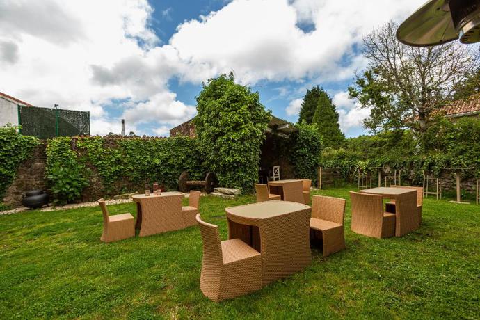 Imagen de los exteriores del Hotel Eco Casa Lema II. Foto 9