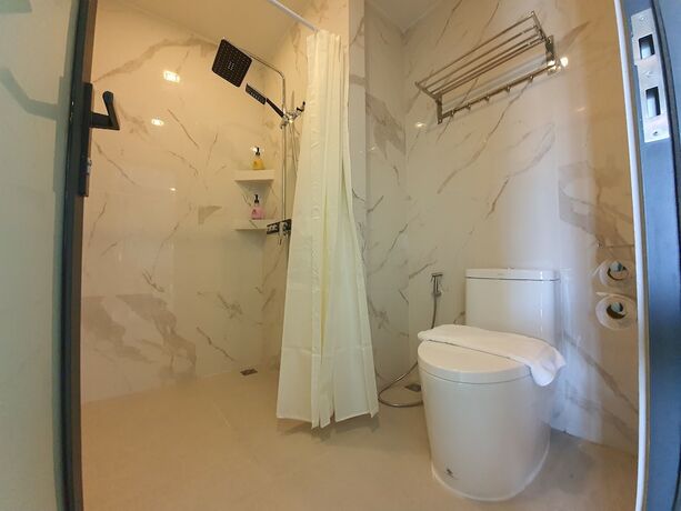 Imagen general del Hotel Eco Cozy Beachfront Resort Chaam. Foto 5