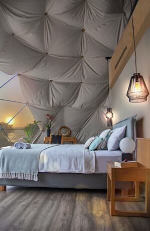 Imagen general del Hotel Eco Dome Crete. Foto 3