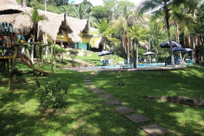 Imagen de la piscina del Hotel Eco El Reposo. Foto 13