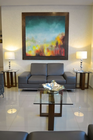 Imagen de los interiores del Hotel Eco Express Zamora. Foto 11