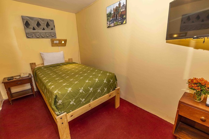 Imagen de la habitación del Hotel Eco Inn. Foto 7