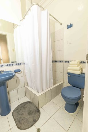 Imagen de la habitación del Hotel Eco Inn. Foto 10