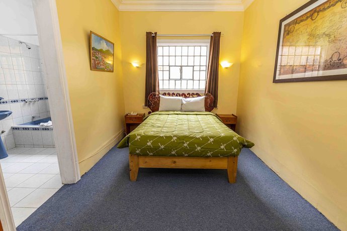 Imagen de la habitación del Hotel Eco Inn. Foto 12