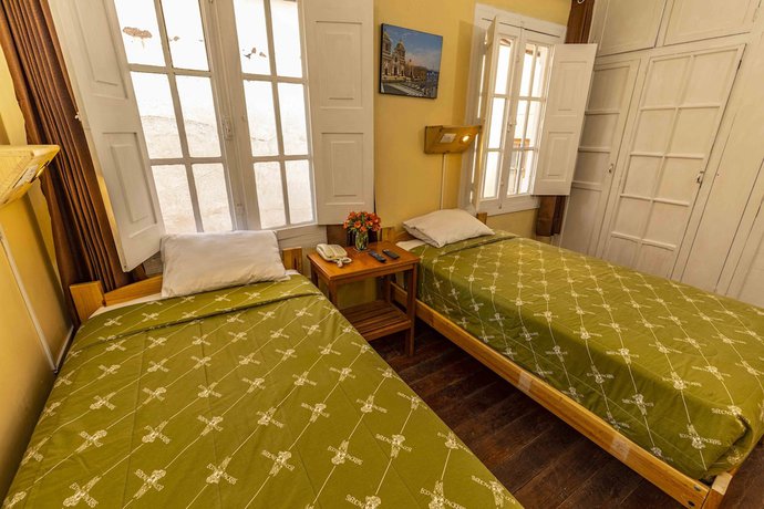 Imagen de la habitación del Hotel Eco Inn. Foto 14