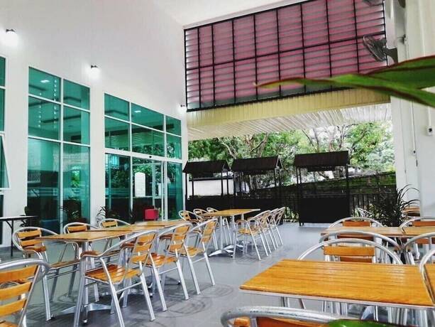 Imagen del bar/restaurante del Hotel Eco Inn Lite Chanthaburi. Foto 17