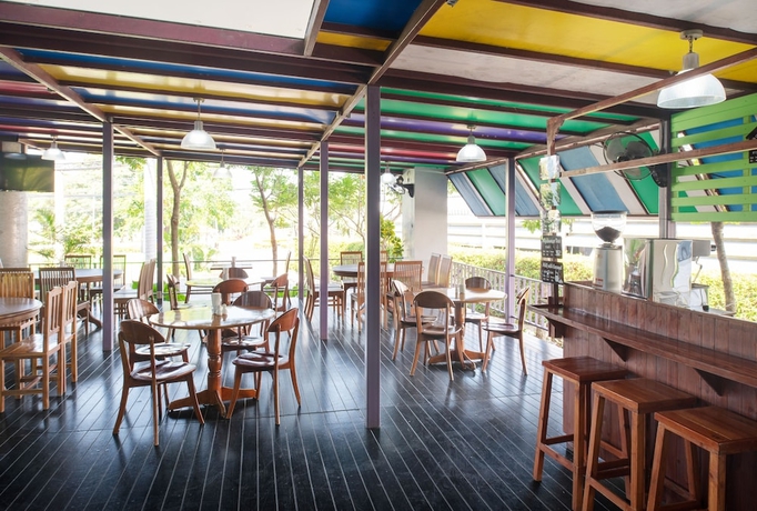 Imagen del bar/restaurante del Hotel Eco Inn Prime Mae Sot. Foto 5