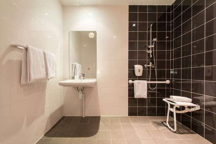 Imagen de la habitación del Hotel Eco La Rochelle Centre les Minimes. Foto 8