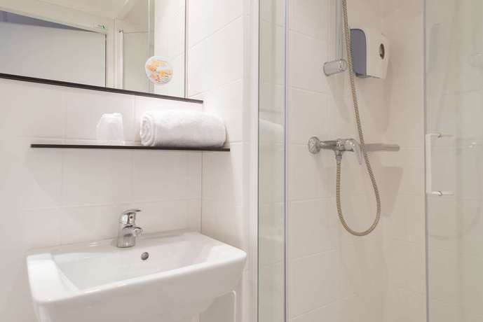 Imagen de la habitación del Hotel Eco La Rochelle Centre les Minimes. Foto 10