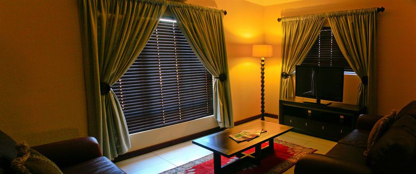Imagen de los interiores del Hotel Eco Park Lodge. Foto 10