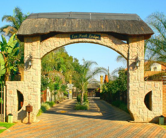 Imagen de los interiores del Hotel Eco Park Lodge. Foto 13