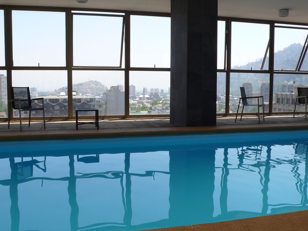 Imagen de los exteriores del Hotel Eco Plaza Santiago. Foto 7