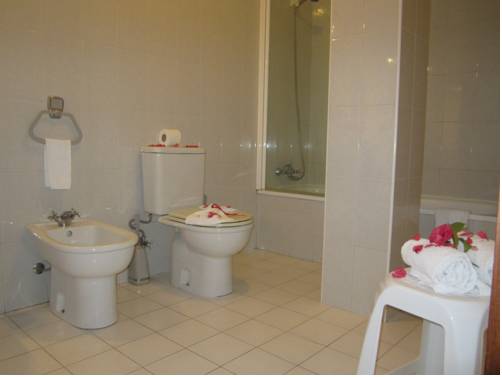 Imagen de la habitación del Hotel Eco Salvador. Foto 3