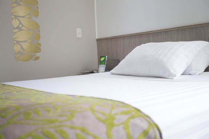 Imagen de la habitación del Hotel Eco Star. Foto 13