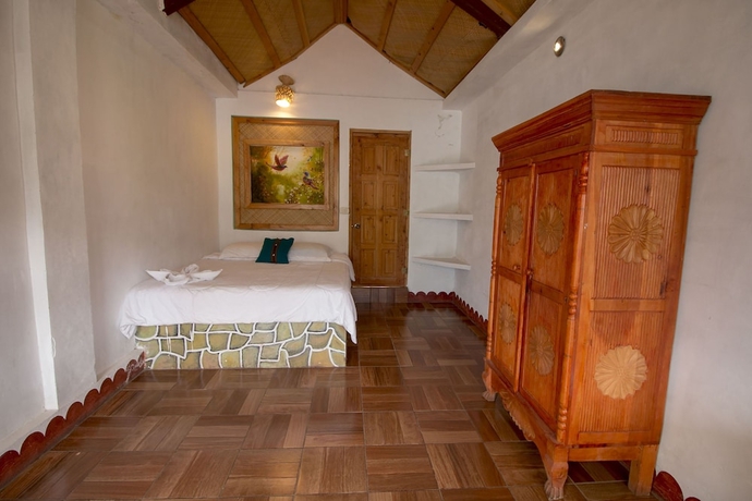 Imagen de la habitación del Hotel Eco Uxlabil Atitlan. Foto 9