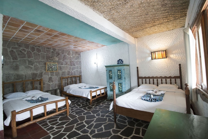 Imagen de la habitación del Hotel Eco Uxlabil Atitlan. Foto 16