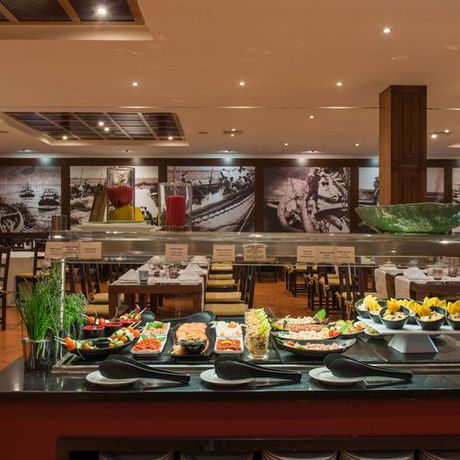 Imagen del bar/restaurante del Hotel Eco Vila Galé Albacora. Foto 10