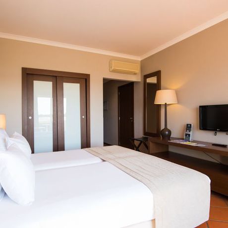 Imagen de la habitación del Hotel Eco Vila Galé Albacora. Foto 15