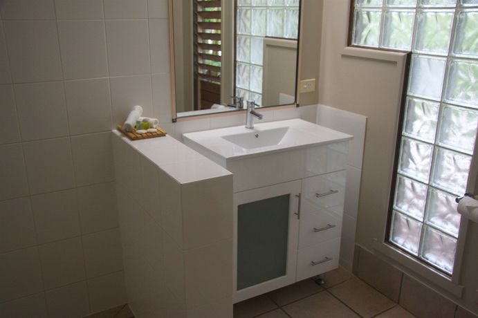 Imagen de los exteriores del Hotel Eco Village Mission Beach. Foto 12