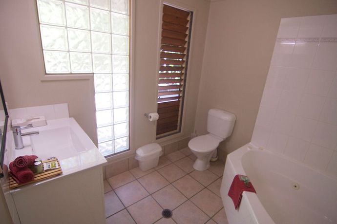 Imagen de los interiores del Hotel Eco Village Mission Beach. Foto 14