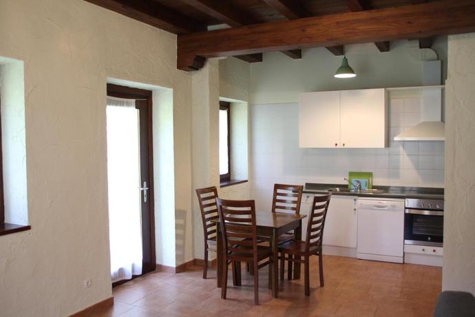 Imagen de los interiores del Hotel EcoHotel Rural Angiz. Foto 8