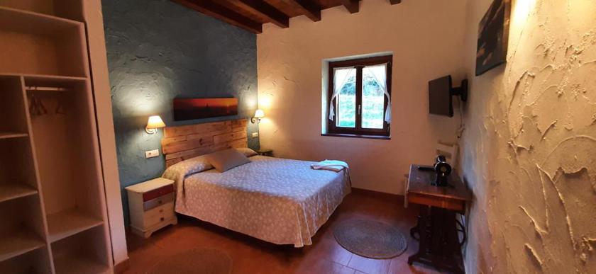 Imagen de la habitación del Hotel EcoHotel Rural Angiz. Foto 5