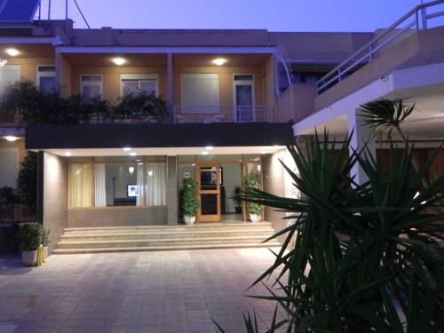 Imagen de los exteriores del Hotel Ecoavenida. Foto 13