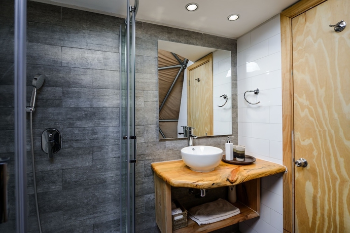 Imagen de la habitación del Hotel Ecocamp Patagonia. Foto 13