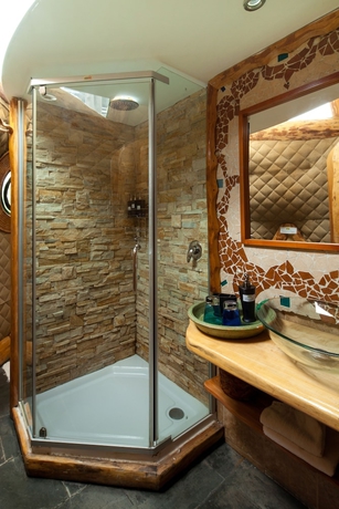 Imagen de la habitación del Hotel Ecocamp Patagonia. Foto 15